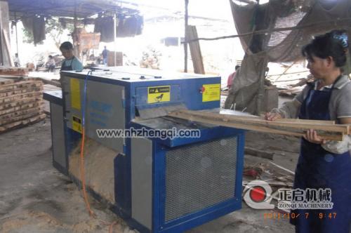 廣東省惠州市麻榨鎮--鋸桉木雜木現場