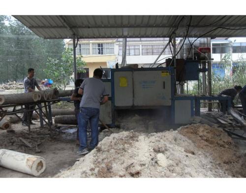 江蘇省-連水圓木多片鋸300加工現(xiàn)場(chǎng)